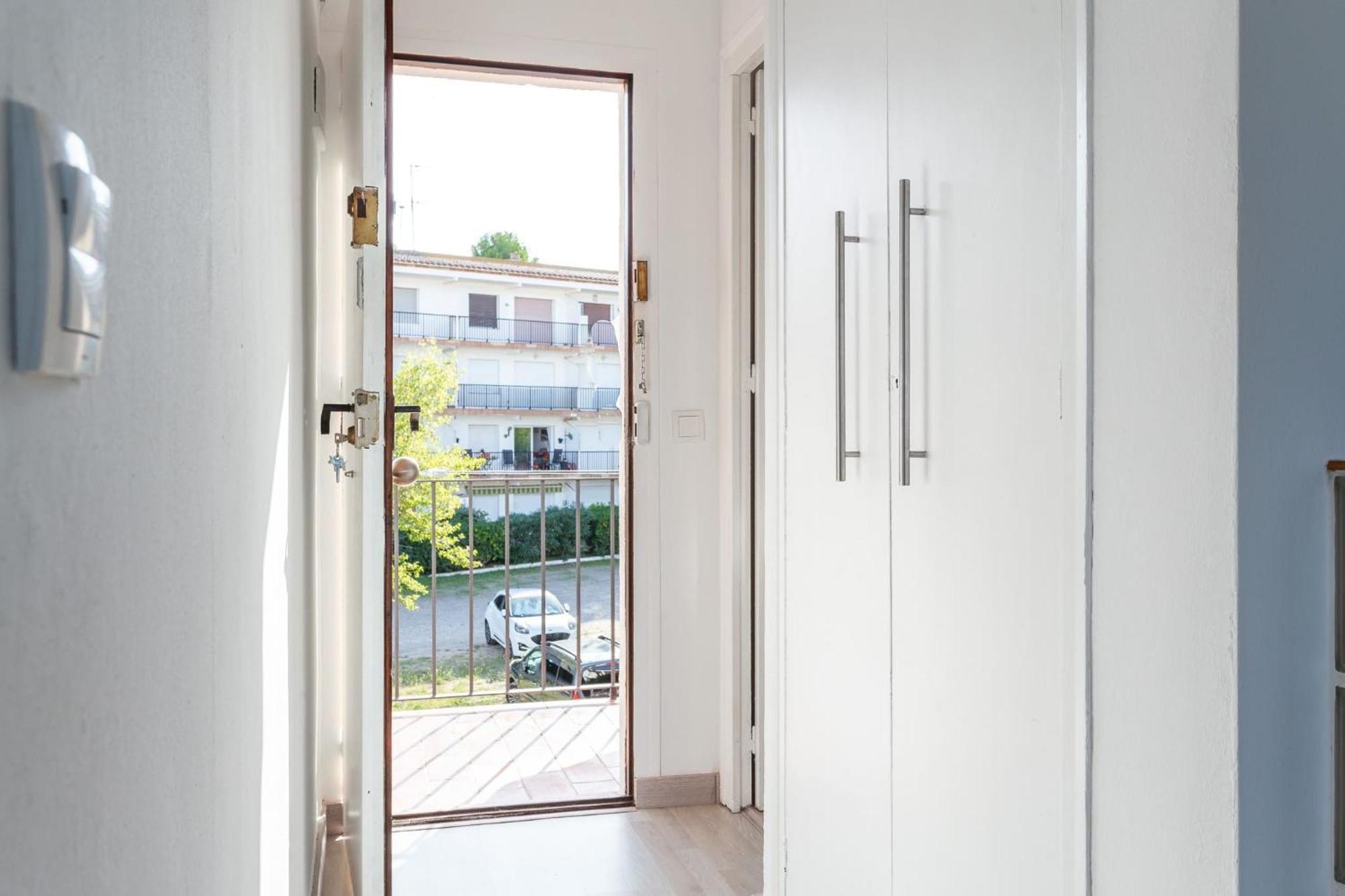 Estudio Frankie L'Escala Exterior photo